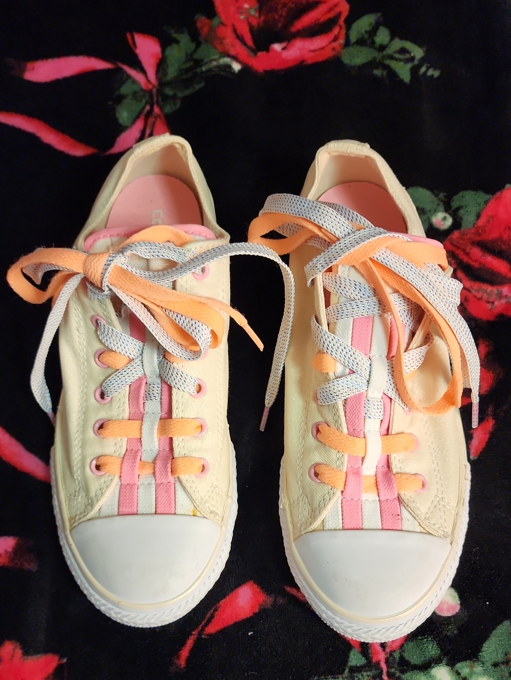 Converse Juniors Cream Canvas Sneakers with Pink & Peach Accents sz. 5